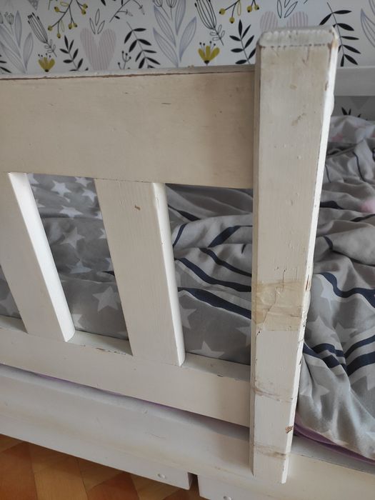 Łóżko piętrowe białe