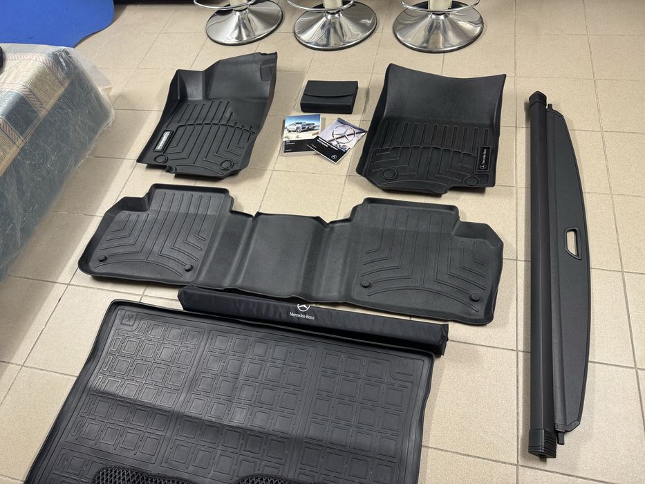 Продам комлект фирменных ковриков WEATHERTECH для MERCEDES GLS, GL