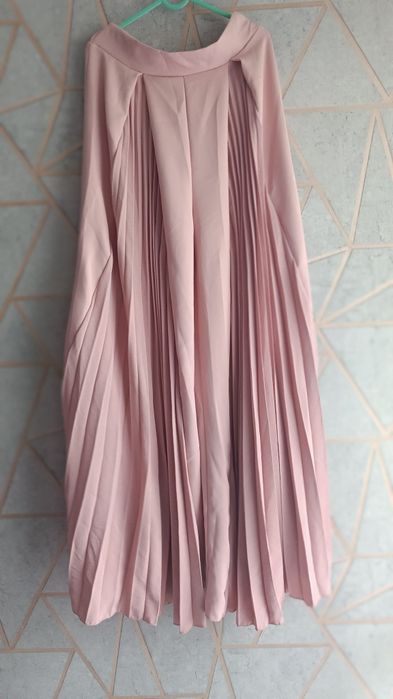 Szwedy damskie z plisem