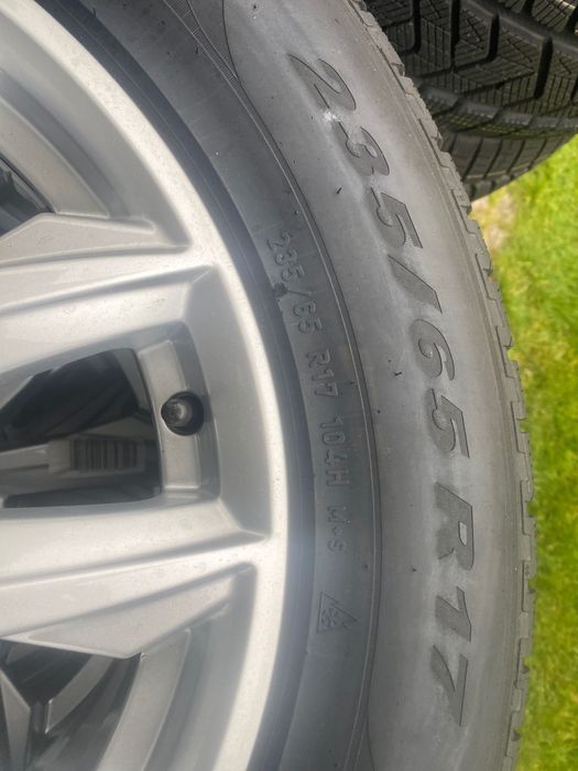 Kola oryginalne nowe - AUDI Q5 - 235/65/R17 - Pirelli Scorpion