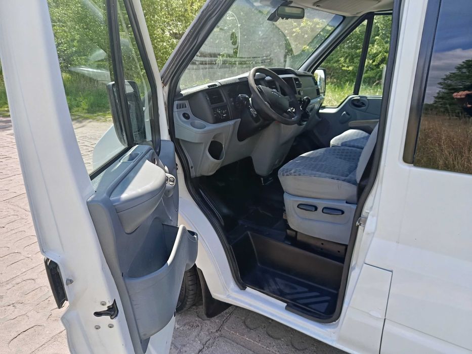 Ford Transit 9 Osobowe L2 H2 Rok 2006 Przebieg 264000km