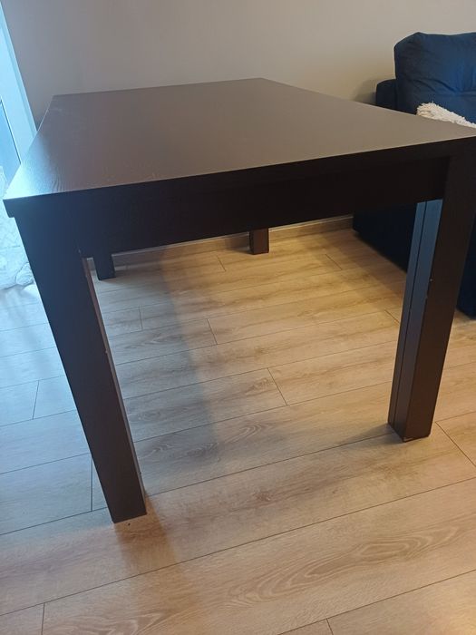 Sprzedam stół do jadalni ,pokoju