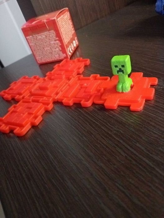 іграшка з макдональдса