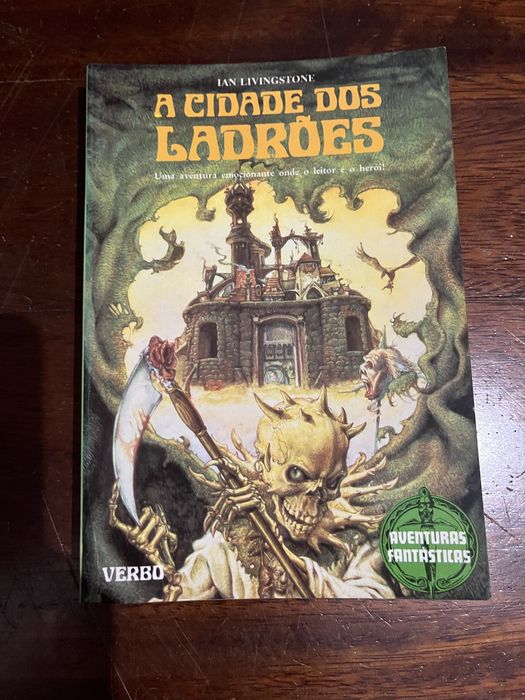 Livro/ jogo clássico- Aventuras Fantásticas