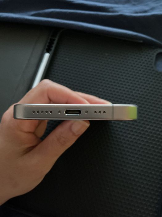 iPhone 16 pro seminovo