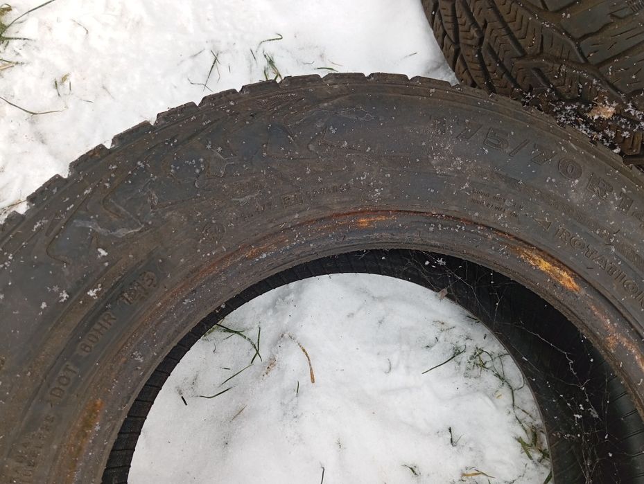 Зимняя шина 175/70/ R14 Nokian шипованая протектор 7-8мм