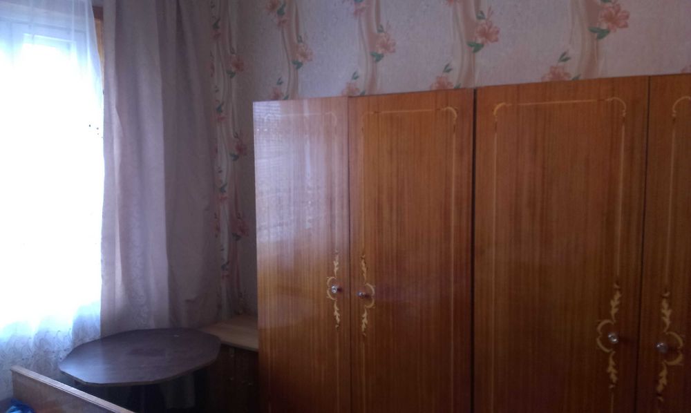 подселение, место в комнате (для женщины), м. Харьковская