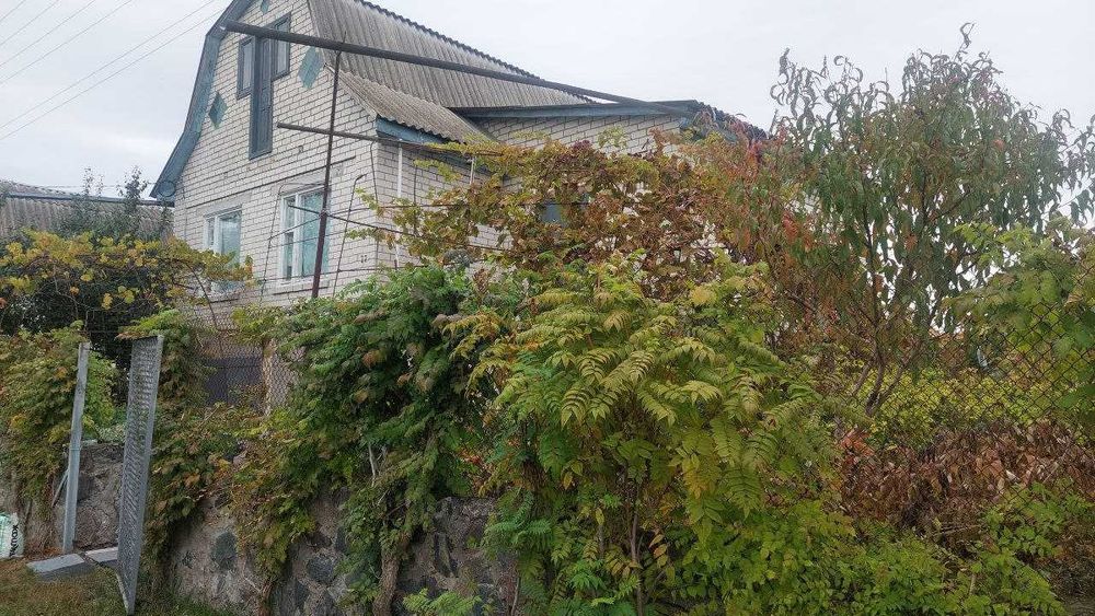 Продаж дачного будинку в садовому товаристві "Світанок"