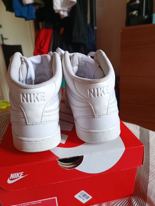 Nike court vision mid white