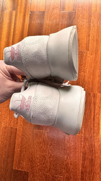 Sapatilhas Adidas Retropy F2