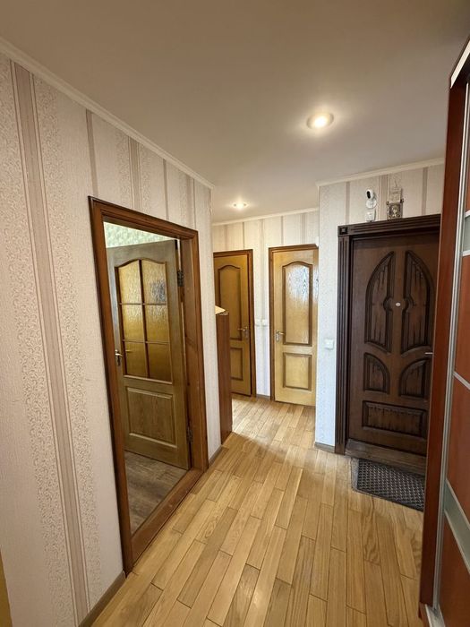 3 к квартира, площа 53 м2, гараж в подарунок. Держпрограми