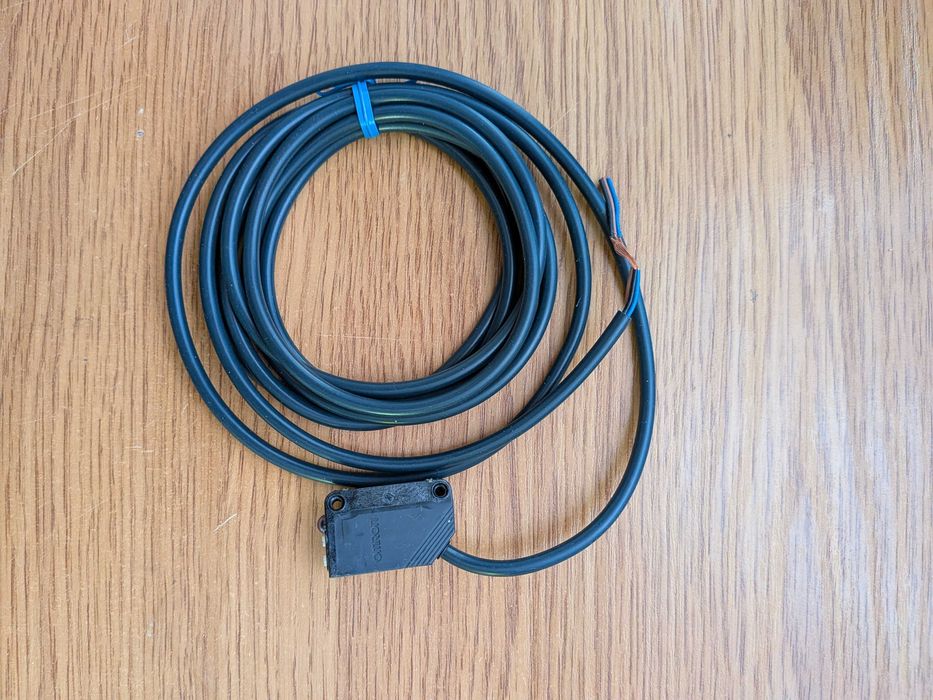 Omron E3Z-D61 Sensor