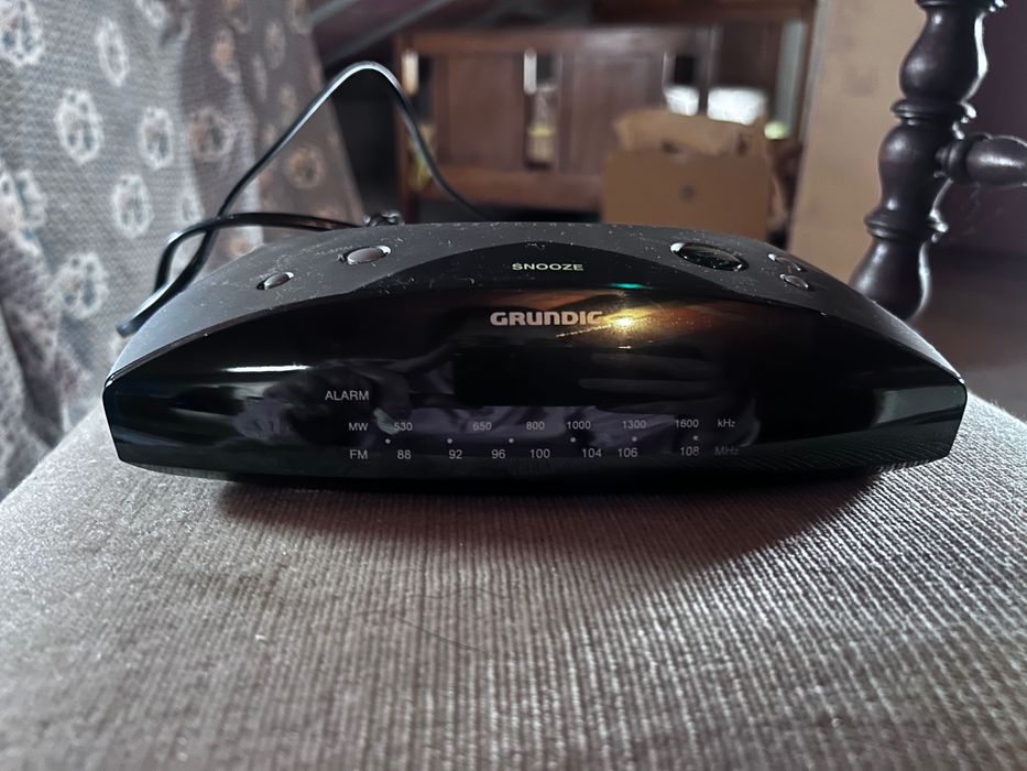 Rádio Grundig antigo