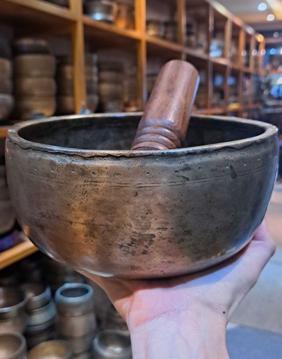 Чаша поющая. Ручная работа. Доставка из Непала.