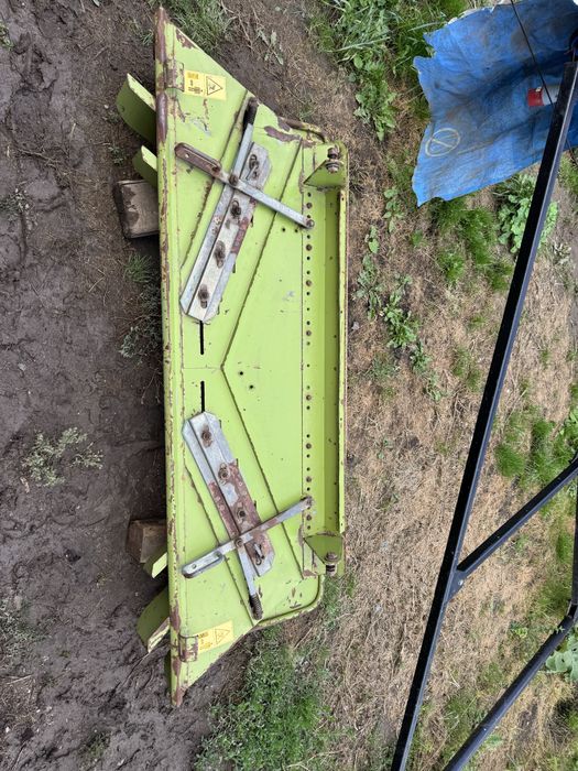 Розкидач соломи Claas