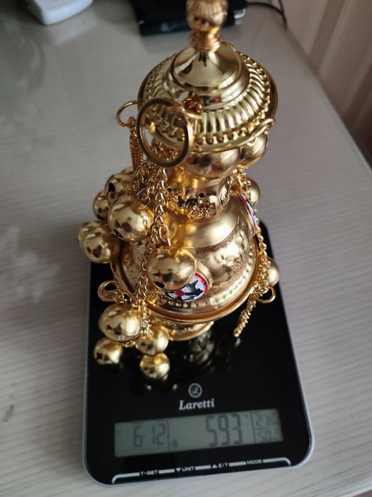 Церковная утварь для алтаря.