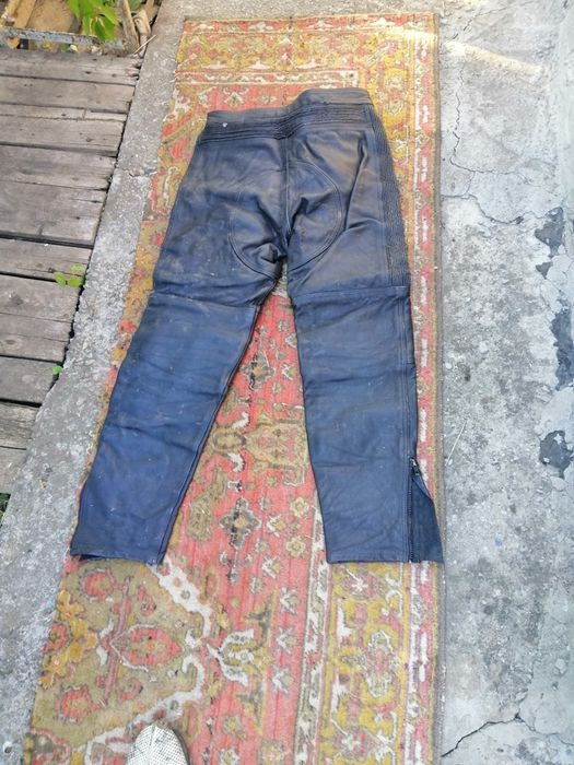 Штаны кожаные для мотоцикла скутера в хорошем состоянии можно использо