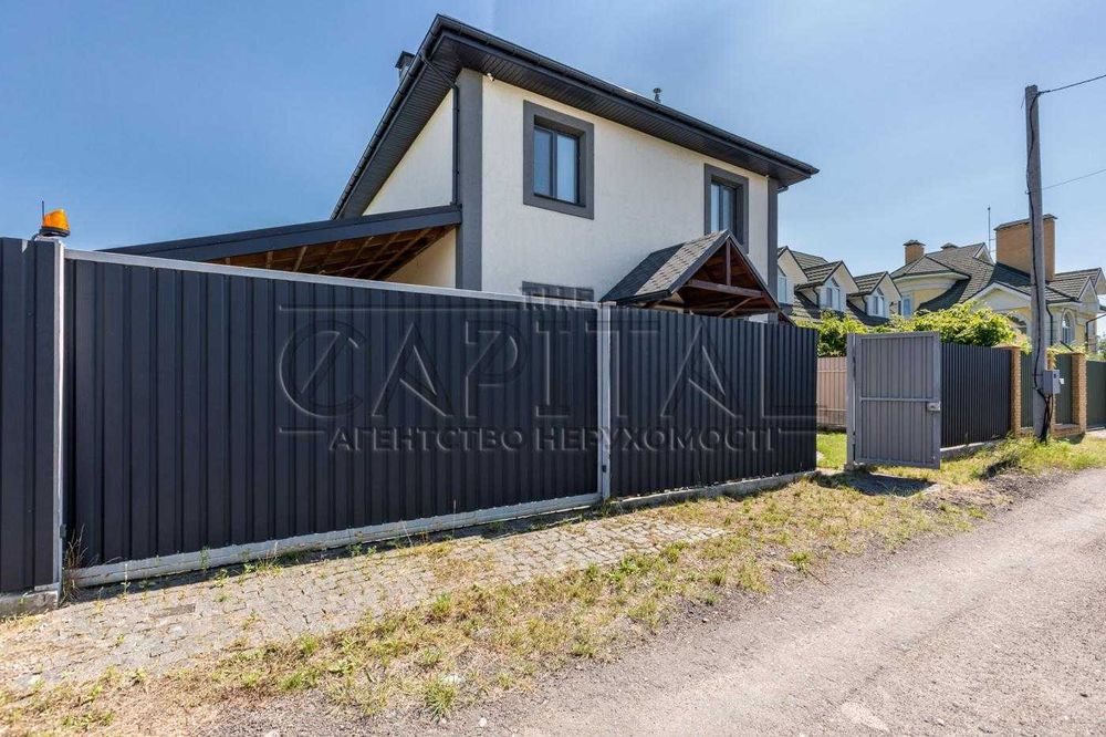 Продажа 2-этажного дома, с. Пуховка, Броварской р-н.