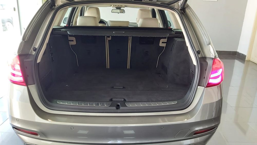 BMW 320D TOURING Executivo Caixa Automática