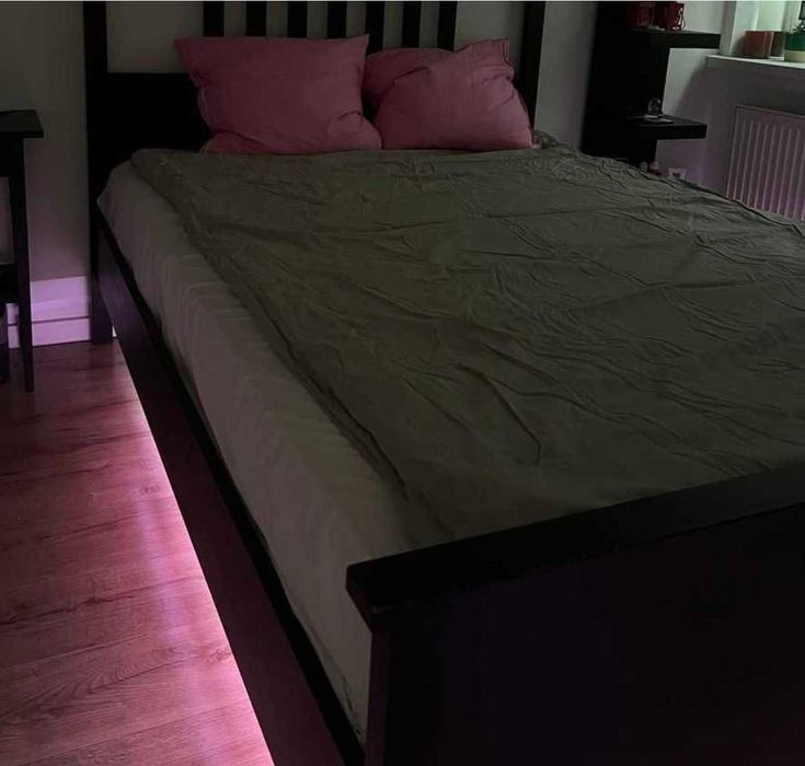 SUPER OFERTA! Łóżko podwójne-IKEA154x211cm +materac+stelaż+stolik+Półka+LED