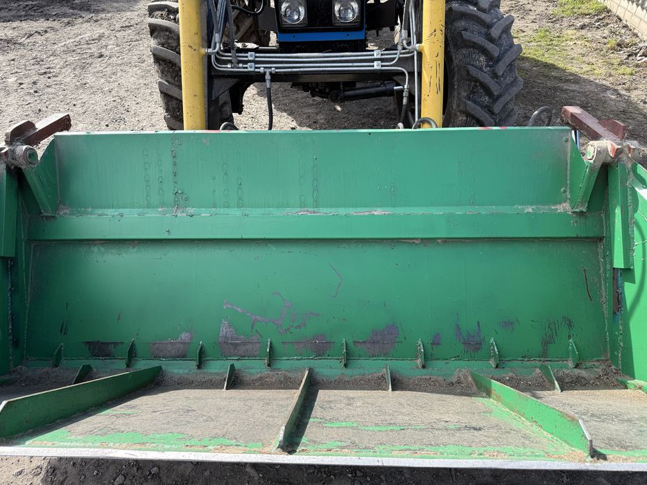 Зерновий щелепний ківш