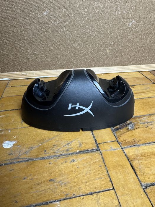 Зарядна док станція для джойстиків Hyper X для Sony PS 4