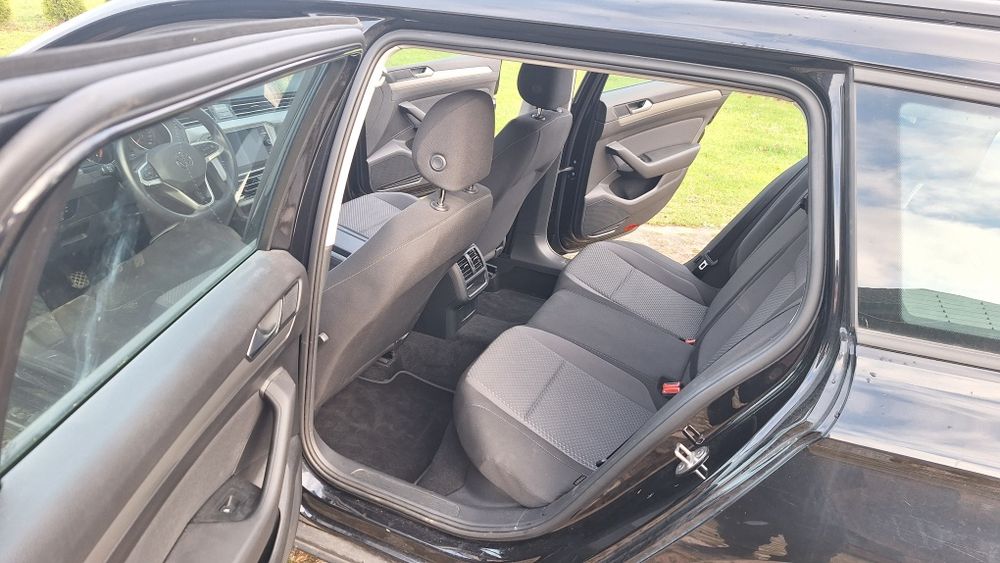 VW Passat Kombi B8 2022r 2.0TDI MANUAL