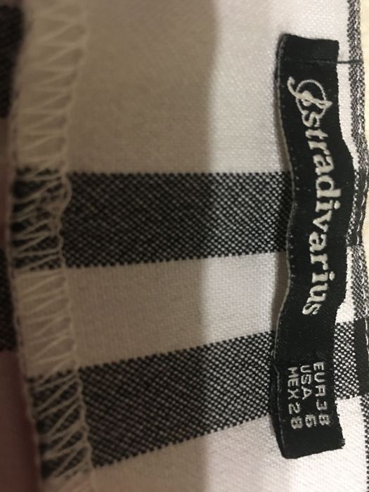 Гарненький комбінезон зі спідничкою-шортами