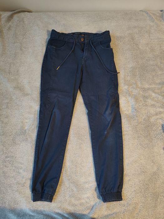 Spodnie materiałowe House granatowe