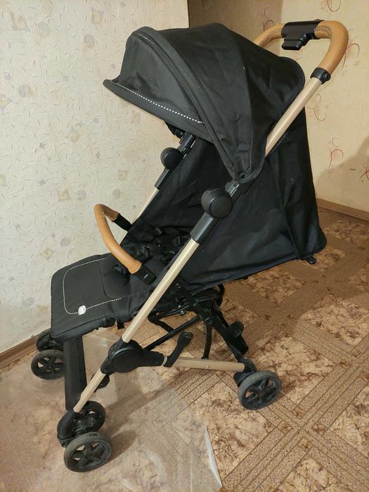 Візок прогулянковий коляска міні вага 6,3 кг. складана Chicco Miinimo2