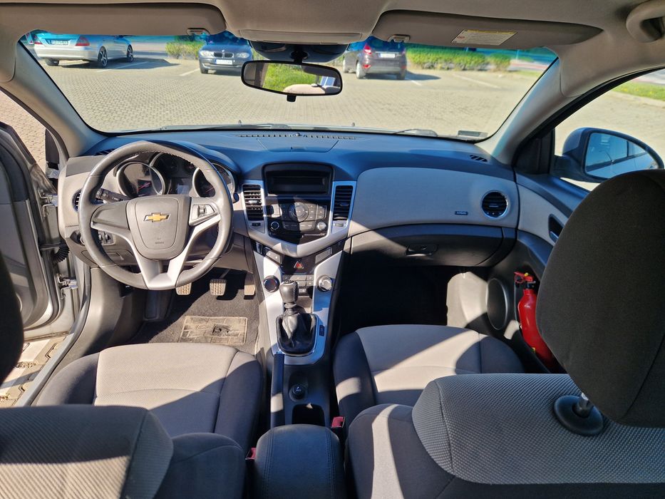 Sprzedam Chevrolet Cruze 1.6 benzyna + LPG STAG