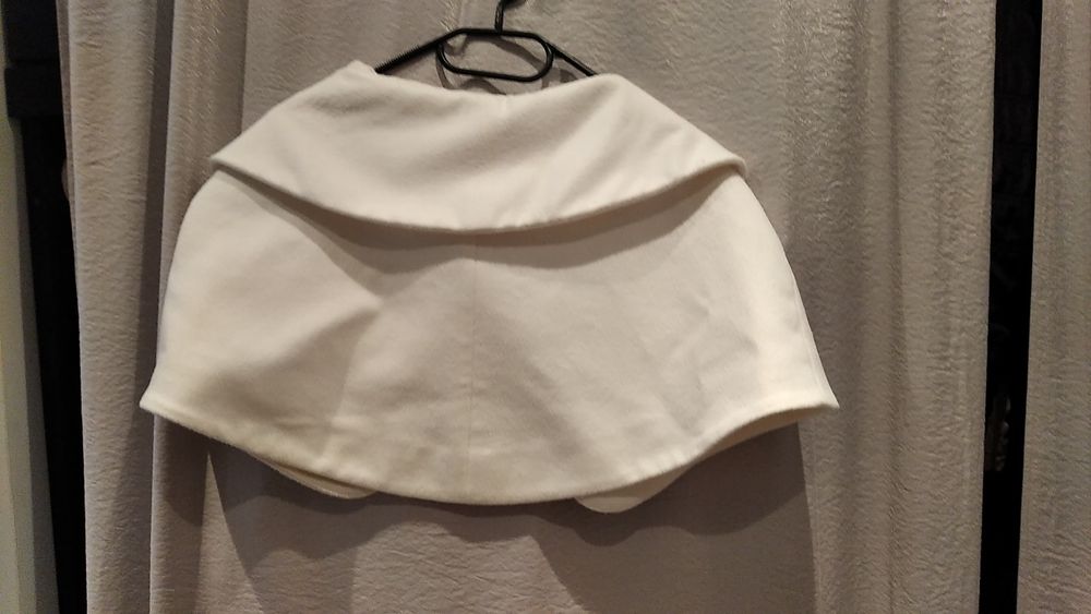 Bolerko ślubne białe