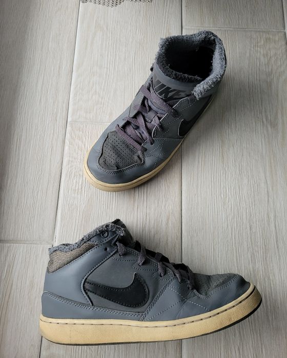 Szare buty sneakersy męskie na wiązanie Nike Priority Mid Winter 40