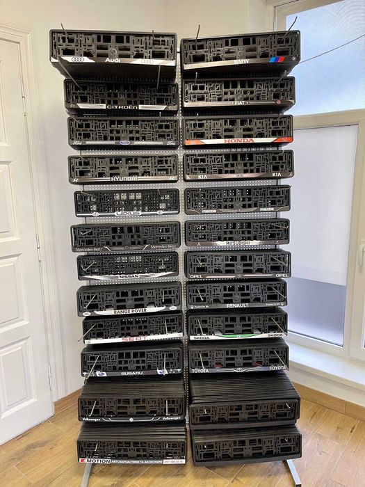 Автомобільні номерні рамки / Номерные рамки / Рамки под номера