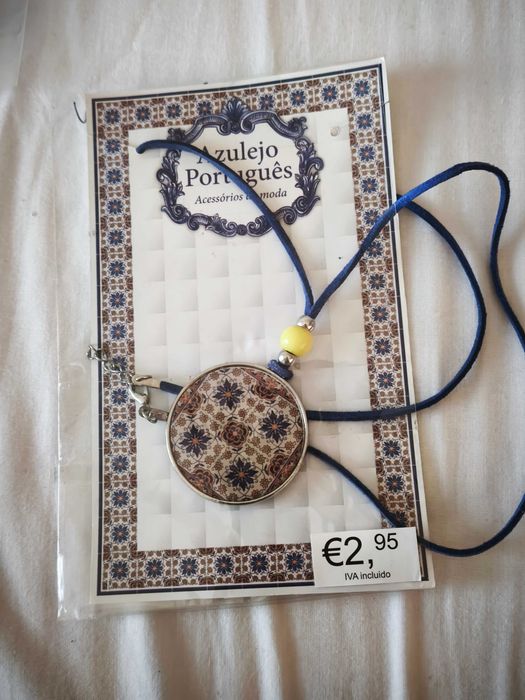 Colar azulejo português