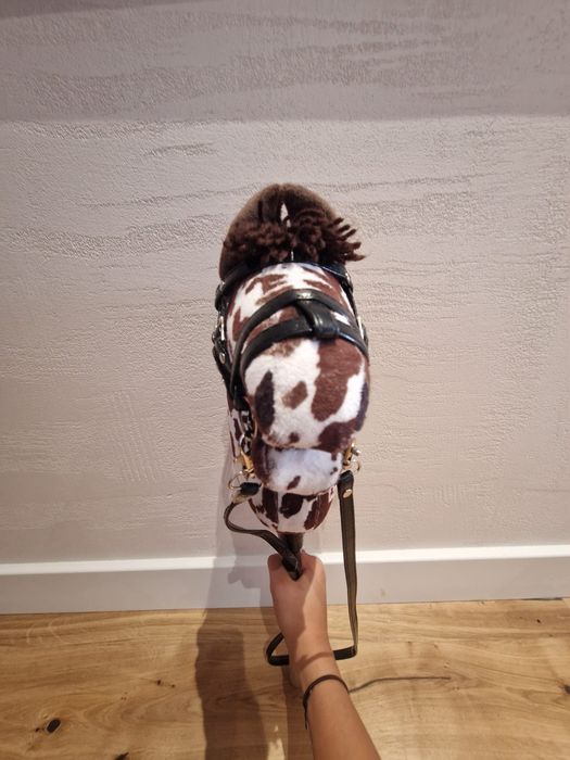 Hobby horse z ogłowiem A4