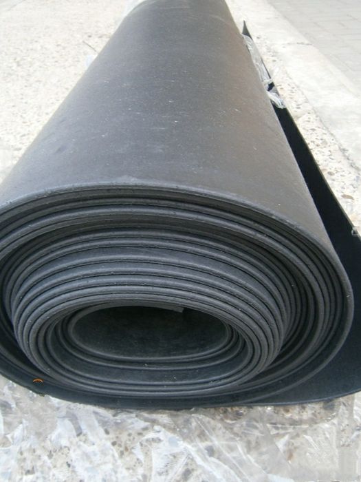 Листовая резина 50* 50 см квадрат техпластина маслобензостойкая