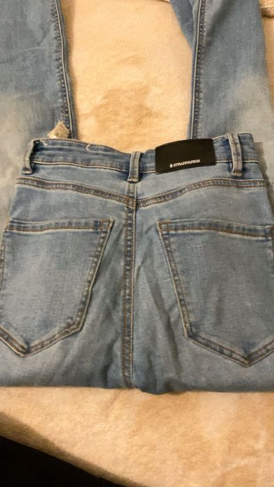 Calças a boca de sino | Stradivarius | Tamanho 32 |Apenas 10€