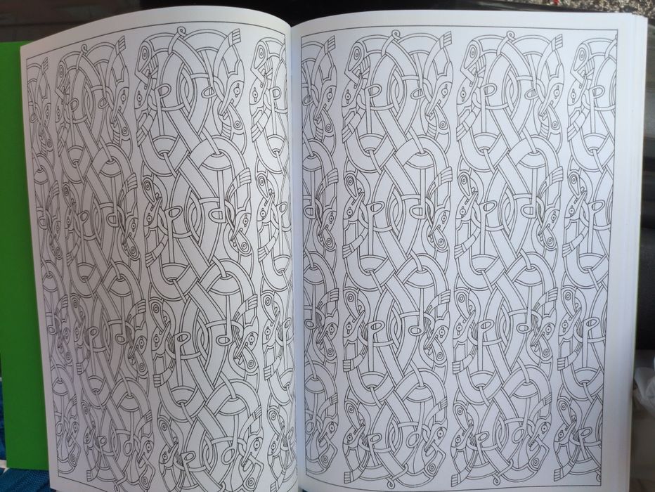 Arte Celta Arte-Terapia 100 desenhos para colorir