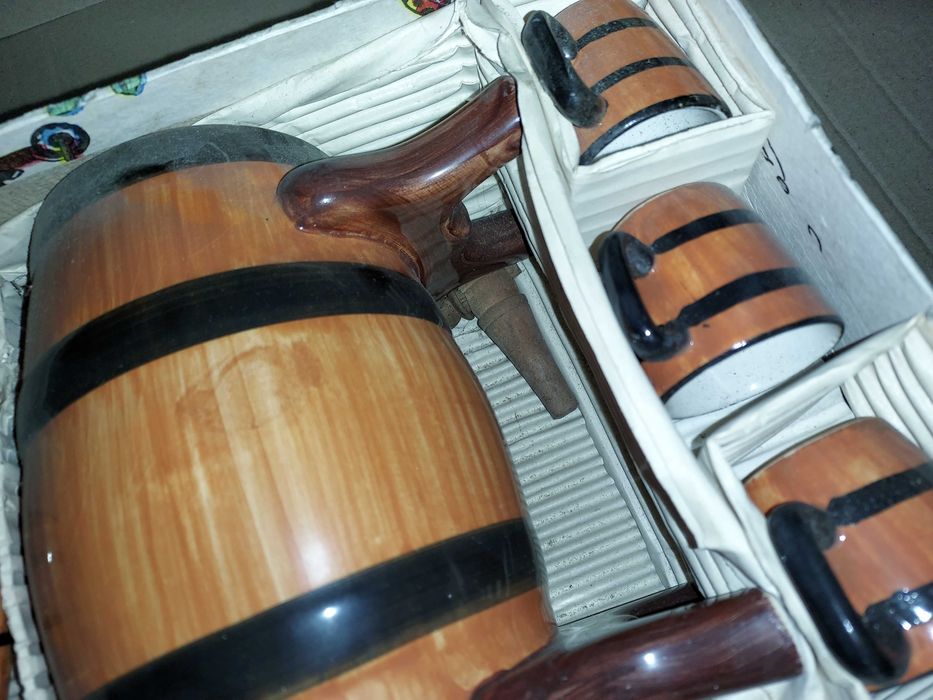 Pipo com 6 Canecas e Torneira – Cerâmica Tradicional