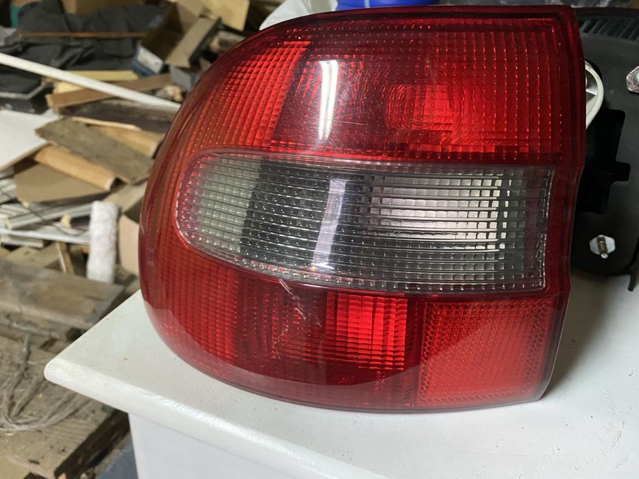 Lampy tył Volvo v40