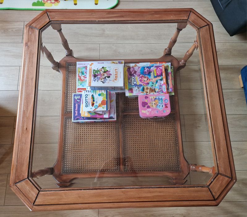 Dębowy stolik kawowy