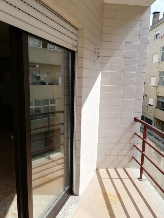 Apartamento T1 Semi Mobilado - Centro Oliveira de Azeméis