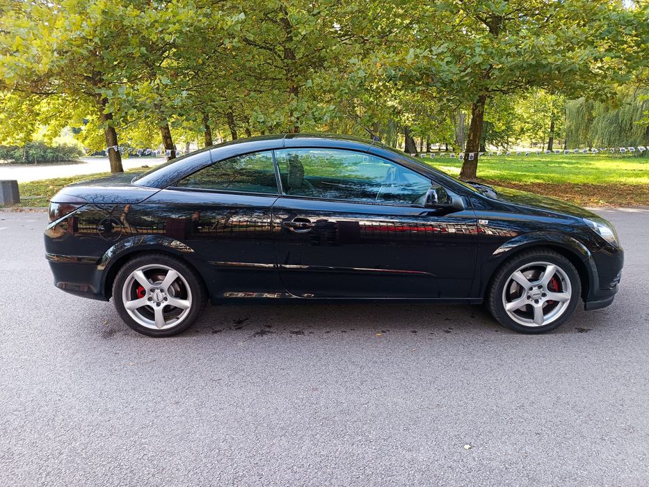 Opel Astra 2010 rok 1.6 turbo super stan