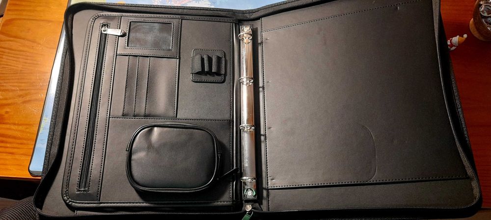 Pasta preta multifunções