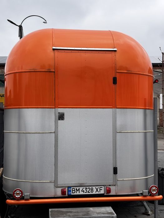 Foodtruck з нержавійки на колесах