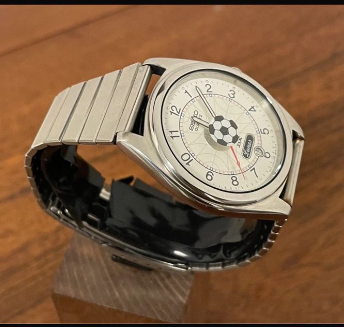 Raro Seiko DX ,futebol quartz,39-42 mm,coleçāo