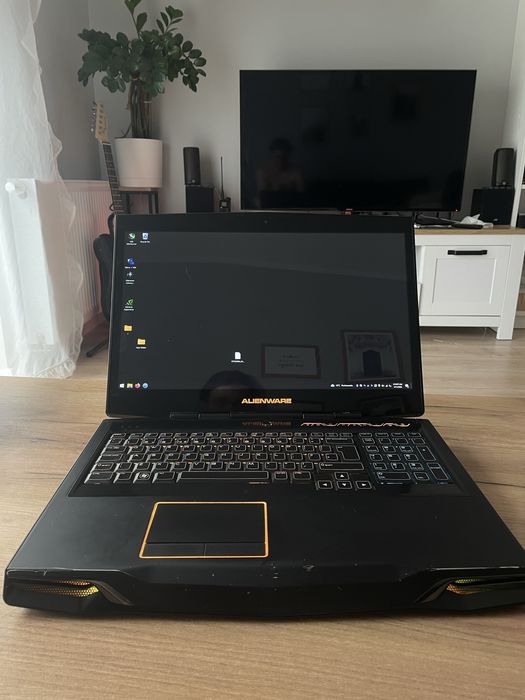 DELL Alienware M17x R3 32Gb SSD250+HDD1Tb