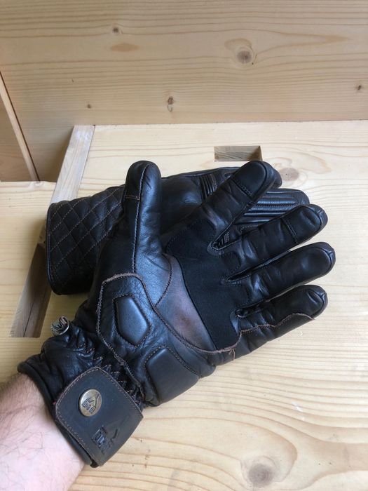 Luvas de mota em pele castanha