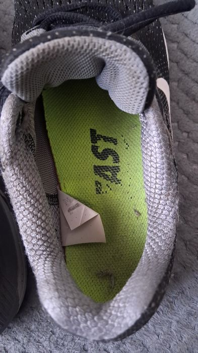 Damskie buty do biegania Nike Air Zoom Structure 20 r. 37
